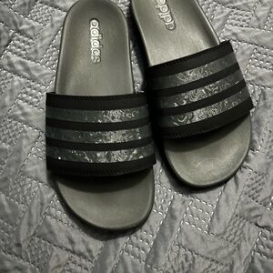 Adidas comfy slides